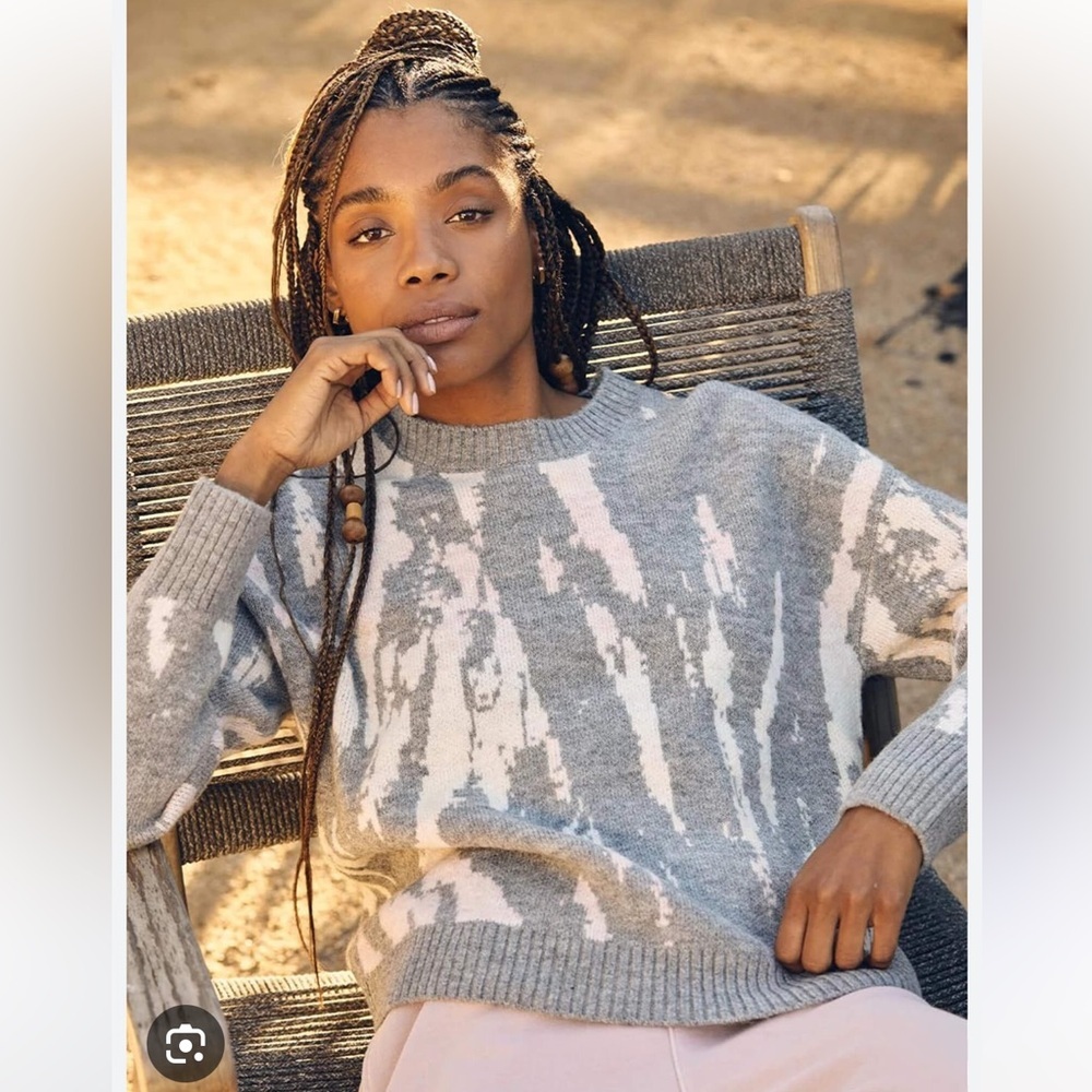 Rails Virgo Pastel Sweater Grey Pink Crewneck Loose Fit Ribbed Cuff Details